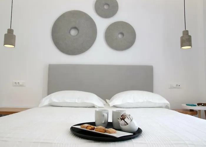 Casabella * Naxos City